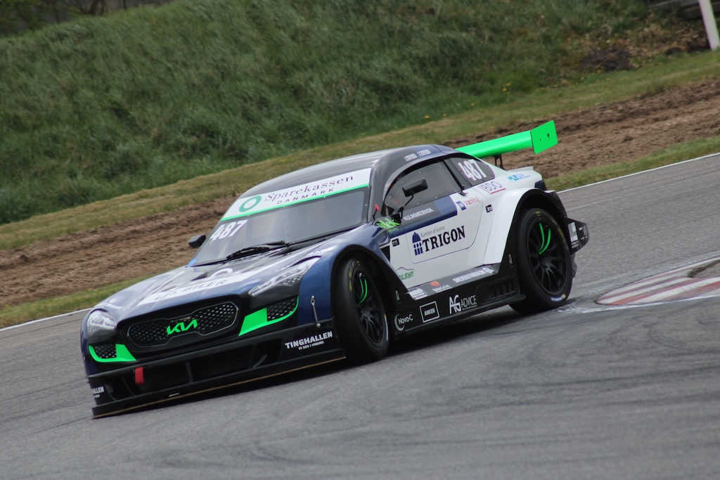 Jakob og Sander Steffensen - Udfordrende weekend med plads til jubel hos Nymark Racing Academy.
(Foto: Motorsporten.dk)